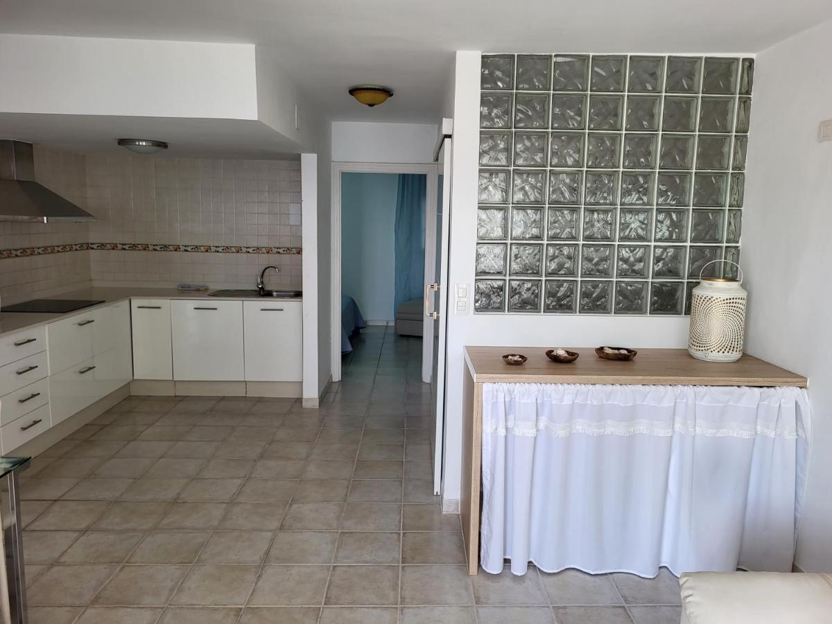 Isabel3 Apartment Tias Bagian luar foto