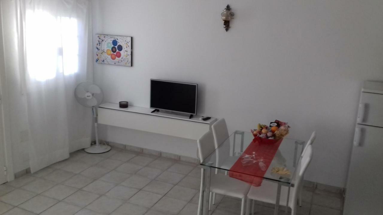 Isabel3 Apartment Tias Bagian luar foto